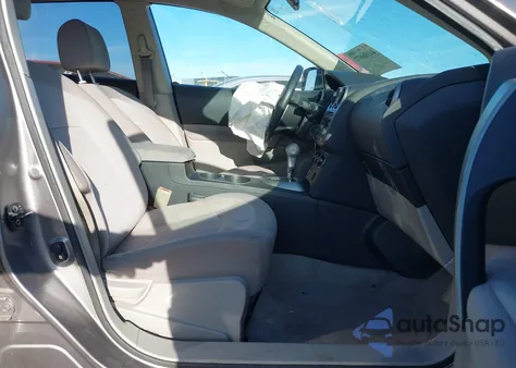 2011 Nissan Rogue Sv z USA, uszkodzony, nr VIN JN8AS5MT0BW574134